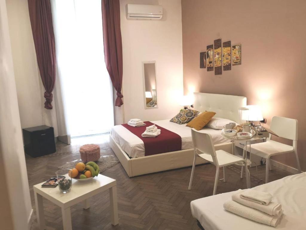 Bed and Breakfast Domus Luigi Leone 2 Neapol Exteriér fotografie